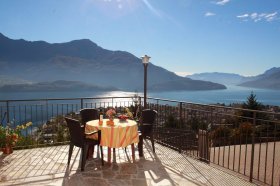 Vercana Lago di Como - Residence Le Azalee 